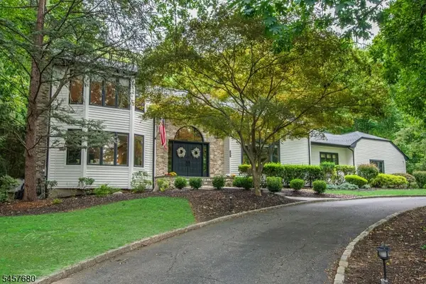 27 Alize Dr, Kinnelon Boro, NJ 07405