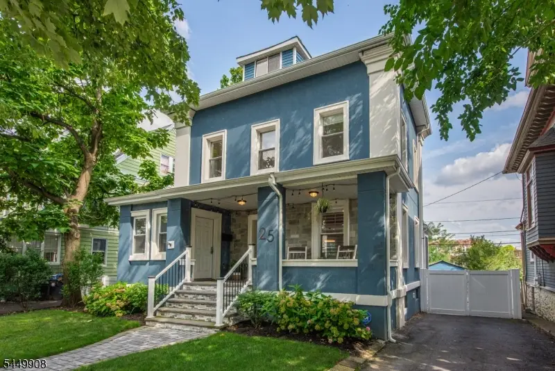 25 Cloverhill Pl, Montclair, NJ 07042 - #3