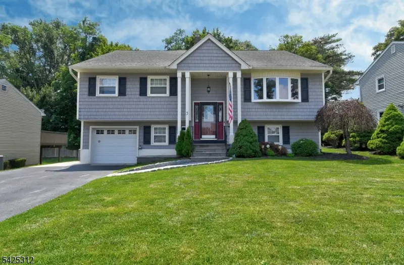 5 Butler Pl, Butler, NJ 07405 - #2