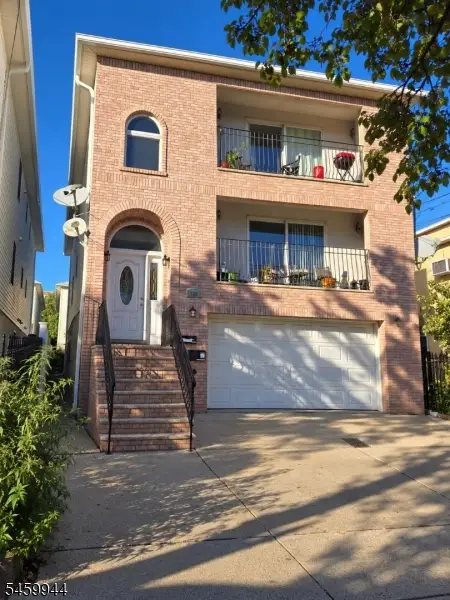 138-140 Malvern St, Newark, NJ 07105 - #1