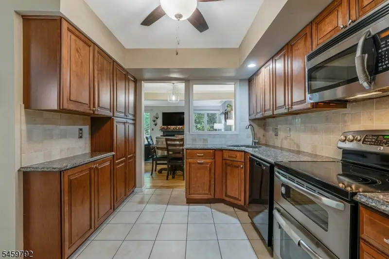 67 Stone Run Rd, The Hills, NJ 07921 - #2