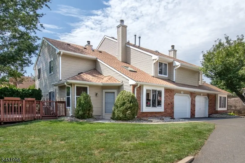 10 Driftwood Dr, Franklin, NJ 08873 - #1