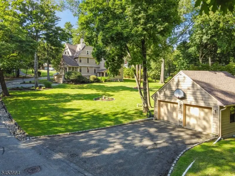 6 Edgehill Rd, West Orange, NJ 07052 - #3