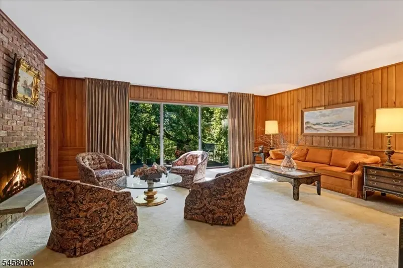 18 Tree Top Dr, Springfield, NJ 07081 - #2