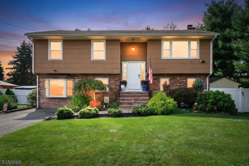 260 Pearl Pl, South Plainfield, NJ 07080 - #1