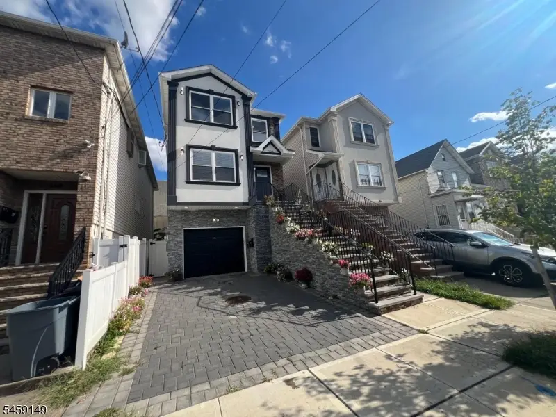 208 Atlantic St, Elizabethport, NJ 07206 - #3