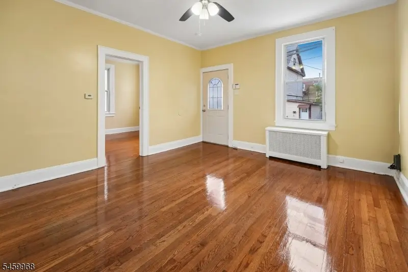 78 Holmes St, Belleville, NJ 07109 - #3
