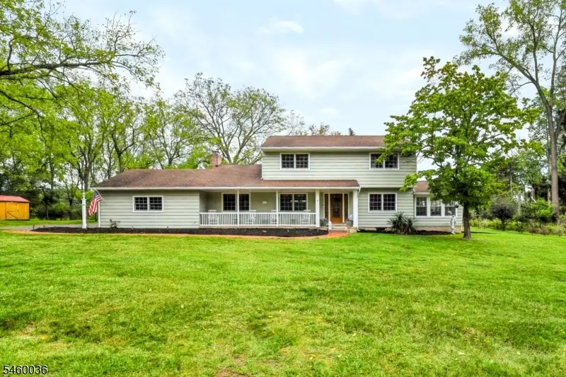 7 Pinewood Ct, Raritan, NJ 08822 - #2