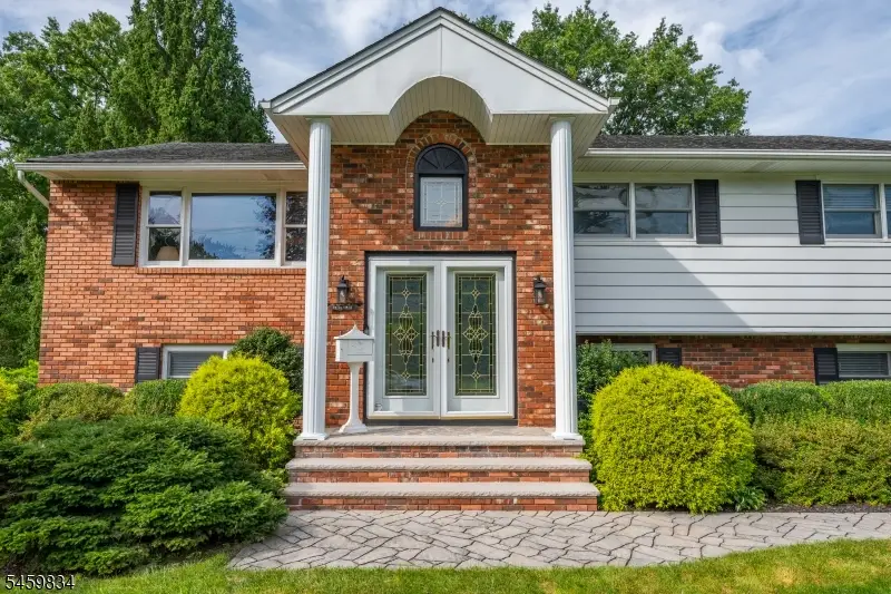 14 Jaclyn Dr, East Hanover, NJ 07936 - #1