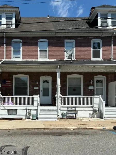 11 Davis St, Phillipsburg, NJ 08865 - #1