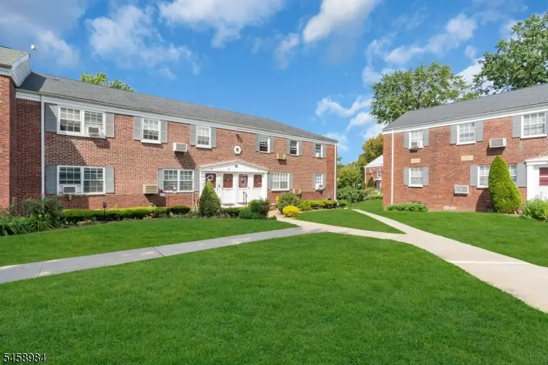 16B W Roselle Ave #B, Roselle Park, NJ 07204 - #2