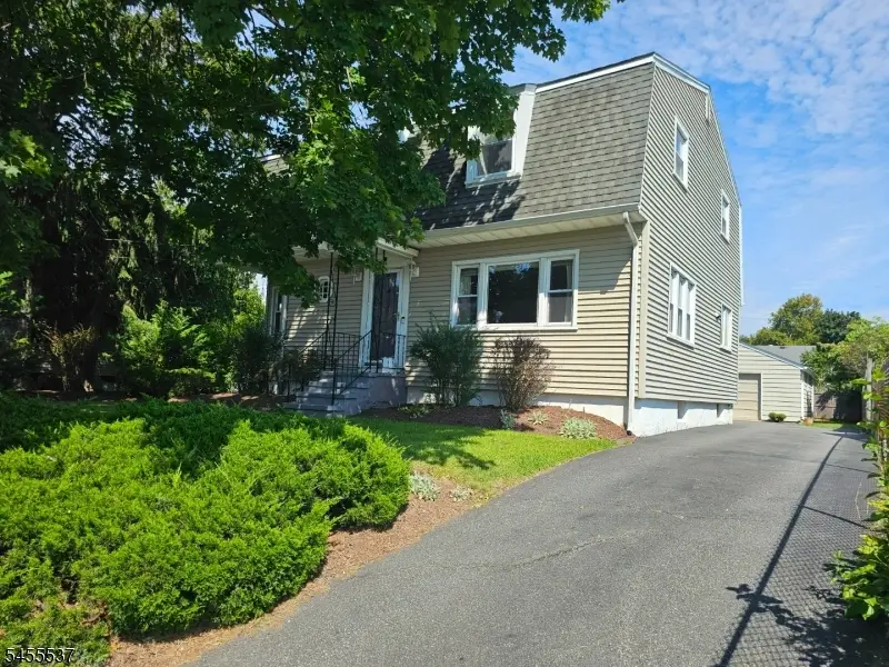 121 W Hanover Ave, Morris Plains, NJ 07950 - #2