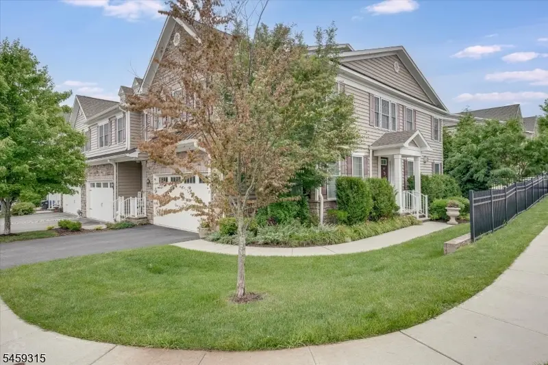 10 Fillmore Dr, Morristown, NJ 07960 - #2