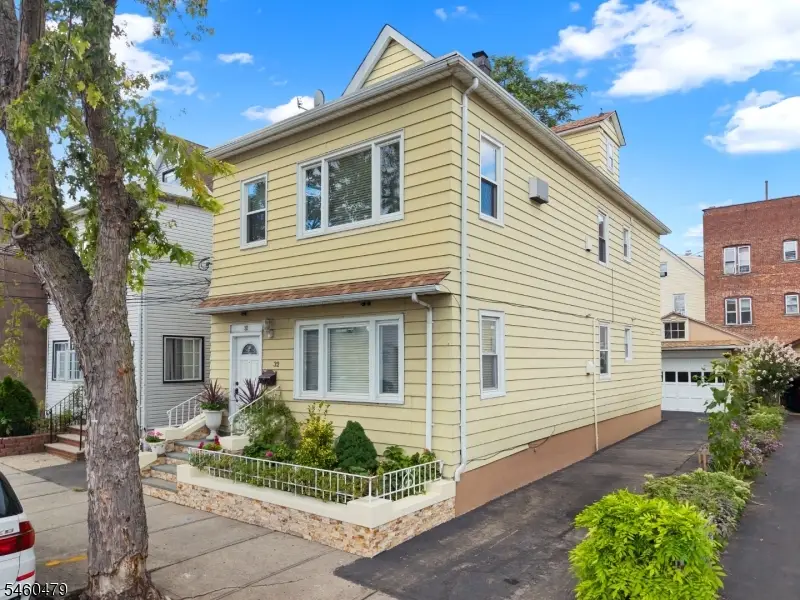 32 E Russell St, Clifton, NJ 07011 - #1