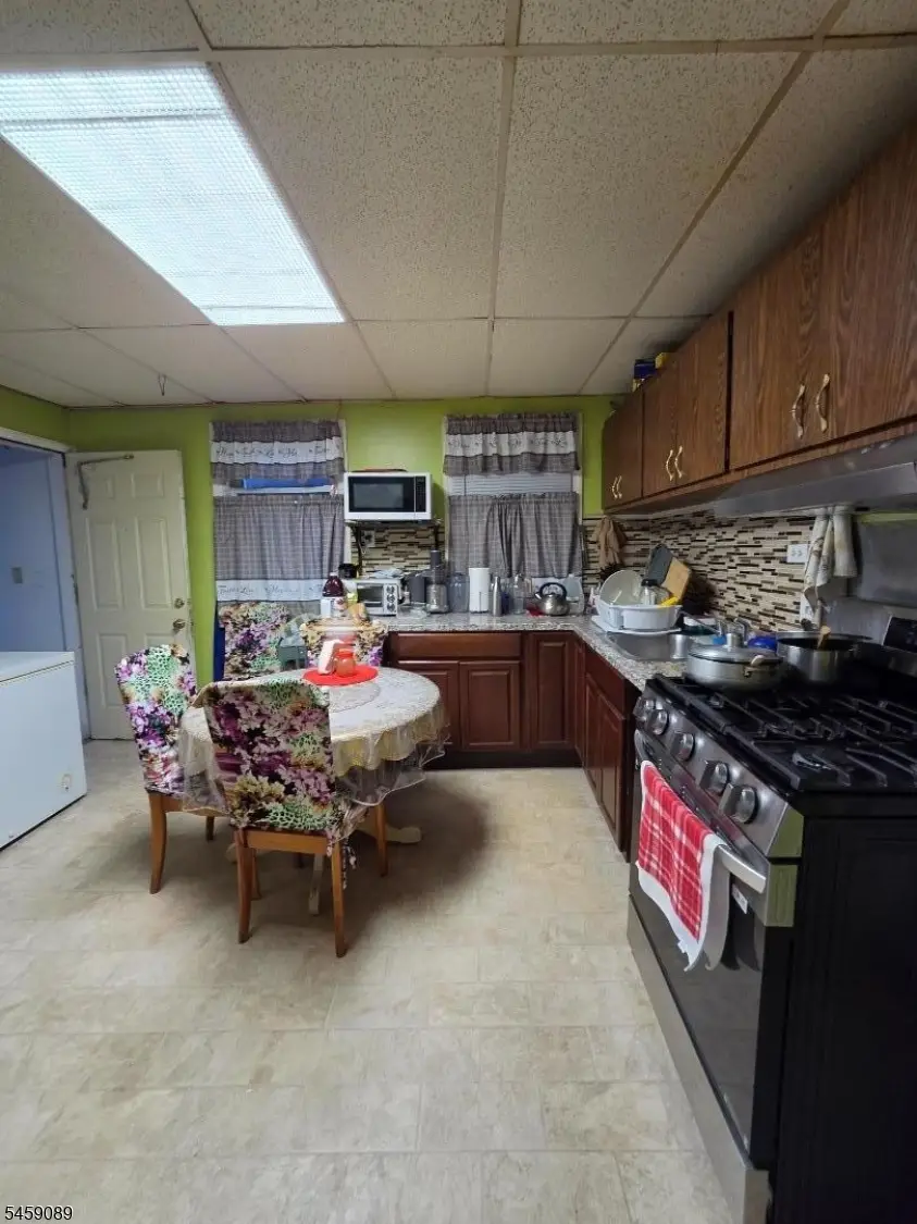 132 Paterson Ave, Paterson, NJ 07502 - #3