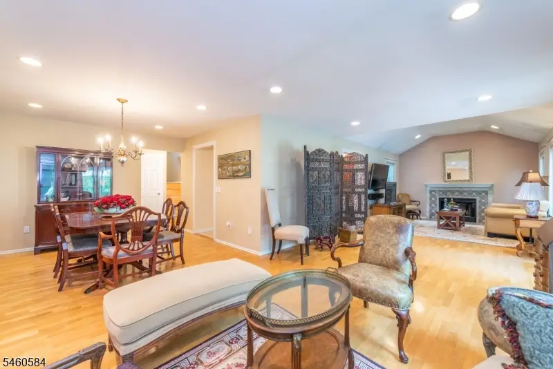 17 Constitution Ct, Montville, NJ 07045 - #2