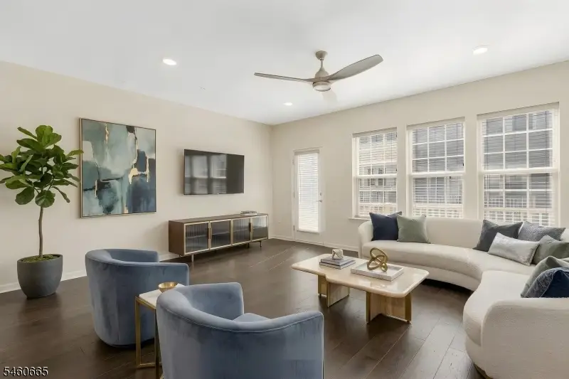 17 Gala Ct, Livingston, NJ 07039 - #1