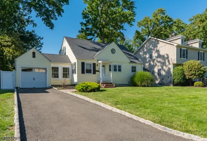 2375 Whittier Ave, Scotch Plains, NJ 07076 - #1