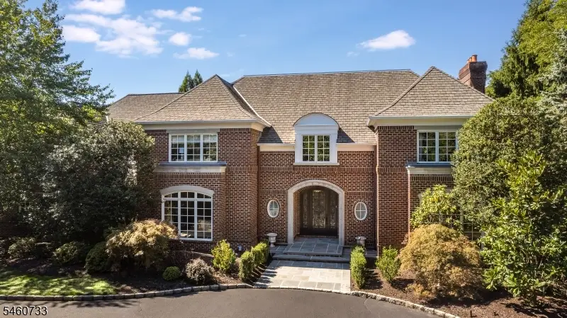 14 Grasmere Ct, Livingston, NJ 07039 - #2