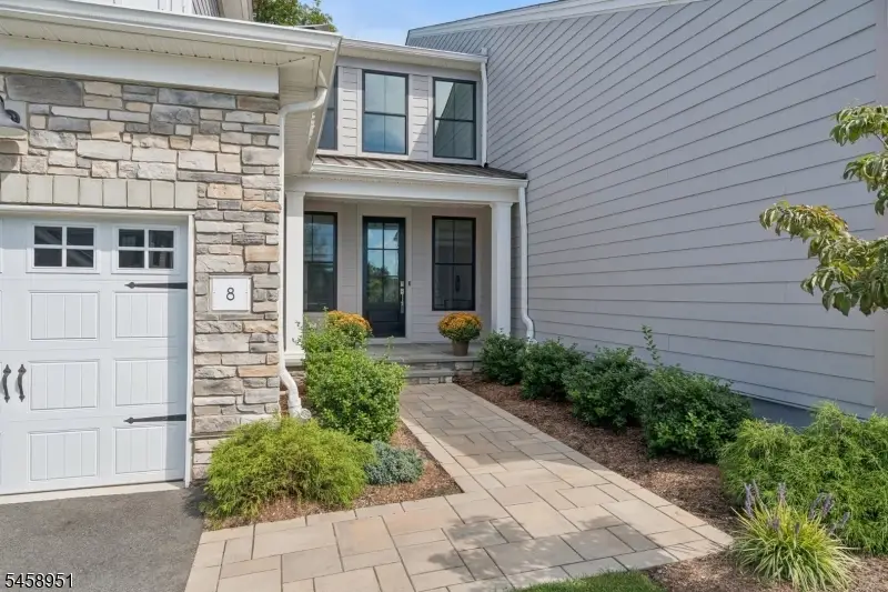 8 Hawfinch Dr, Berkeley Heights, NJ 07922 - #1