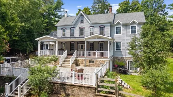 46 Everitts Hill Rd, Raritan Twp., NJ 08822