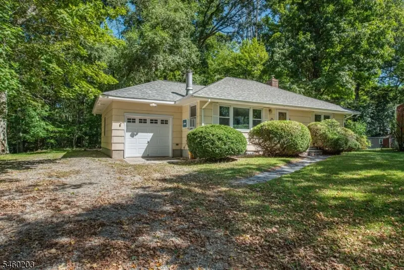 9 Little Paint Way, Byram, NJ 07821 - #2