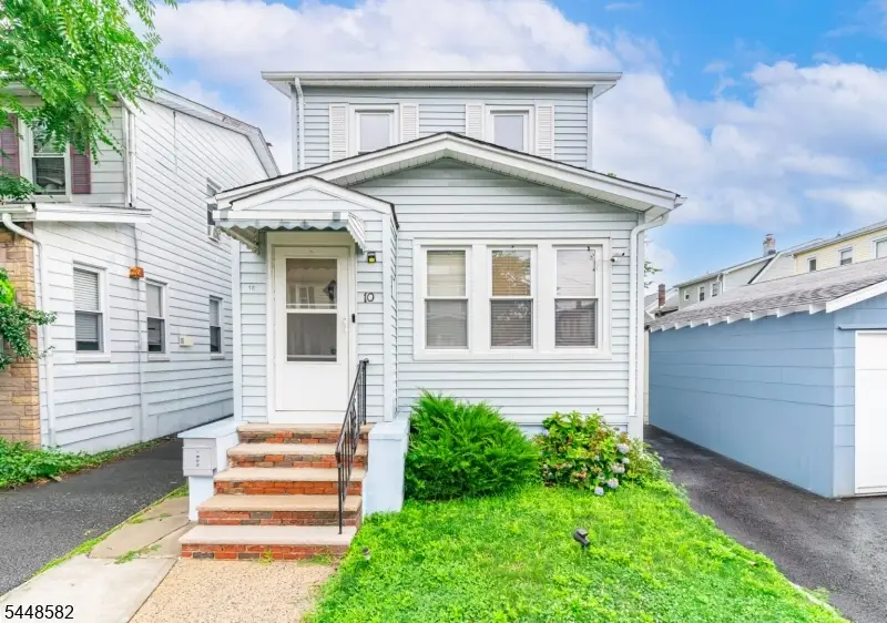 10 Lentz Pl, Irvington, NJ 07111 - #1