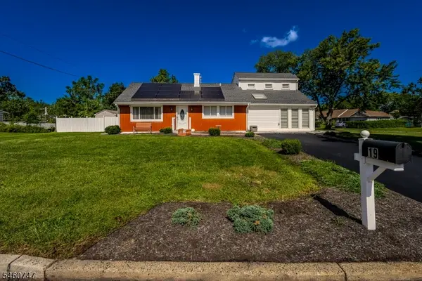 19 Rebecca Pl, Piscataway Twp., NJ 08854