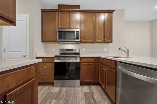 8 Jessica Ln #2103, Union Twp., NJ 07083