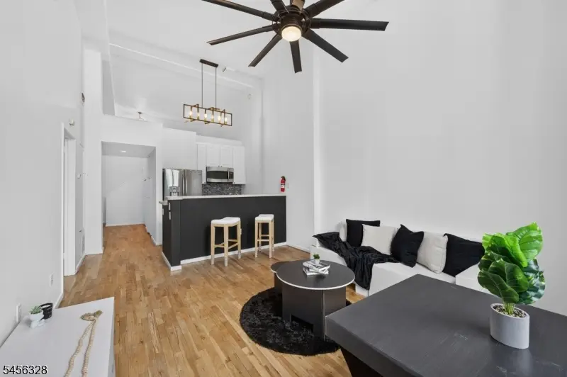 518-536 Gregory Ave 425 #425, Weehawken, NJ 07086 - #3