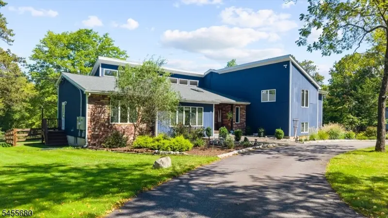 11 White Bridge Rd, Franklin, NJ 08867 - #1