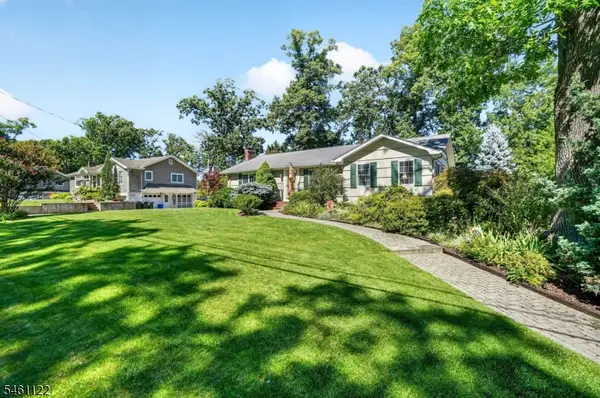 11 Jeffrie Trl, Hanover Twp., NJ 07981