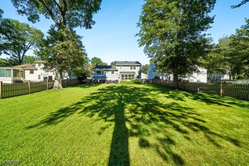 10 Hampton Ter, Livingston, NJ 07039 - #3