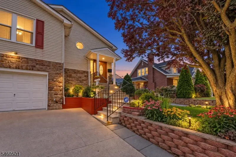 605 Corliss Ave, Phillipsburg, NJ 08865 - #2