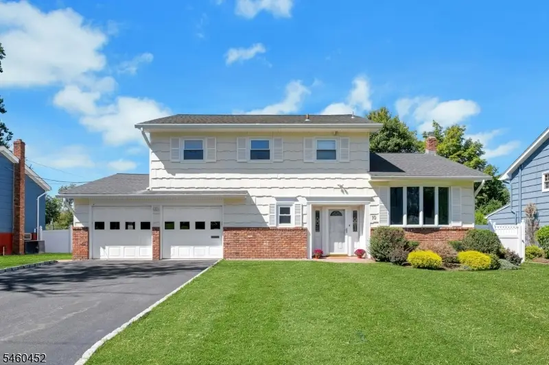 10 Klimback Ct, West Caldwell, NJ 07006 - #1