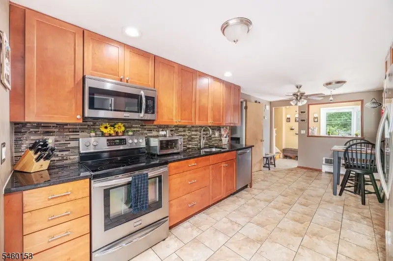 10 Hummingbird Trl, Vernon, NJ 07462 - #1