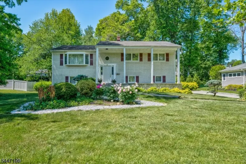 57 Robbins Ave, Berkeley Heights, NJ 07922 - #1