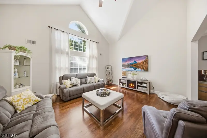 18 Metro Vista Dr, Hawthorne, NJ 07506 - #3