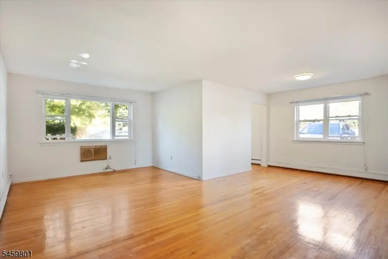 300 Claremont Ave, Verona, NJ 07044 - #1