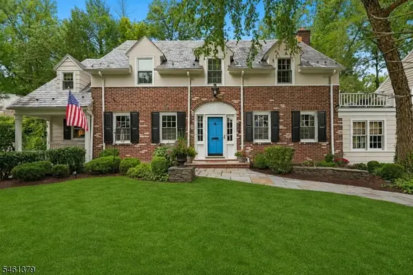 46 Claremont Dr, Maplewood Twp., NJ 07040