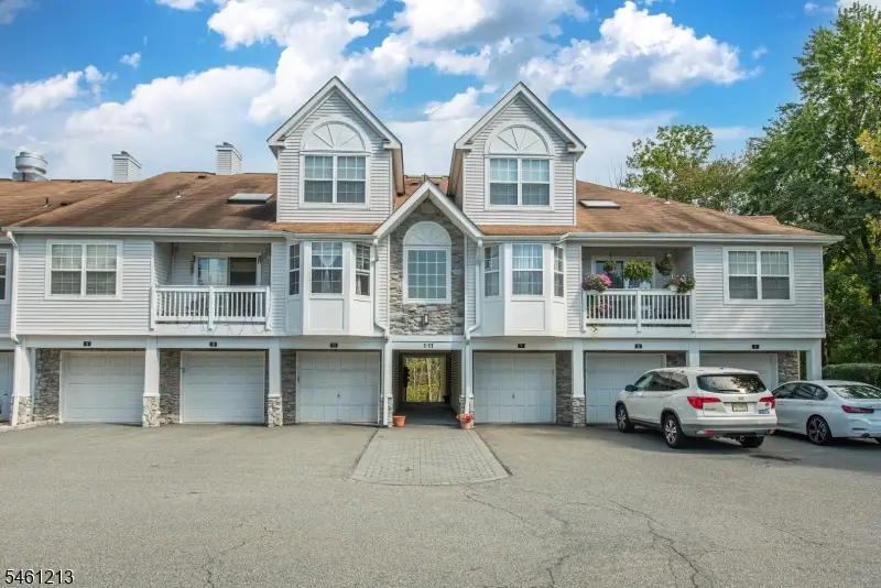 3 Autumn Ct, Ledgewood, NJ 07852 - #2