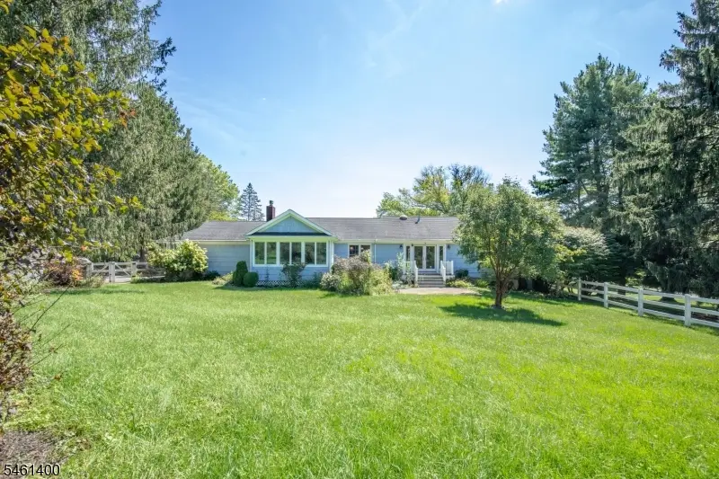 4 Brook Hollow Rd, Gladstone, NJ 07934 - #3