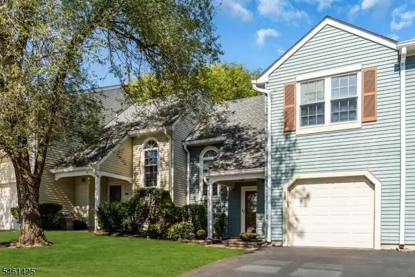 235 Mcauliffe Ct, Franklin Twp., NJ 08873