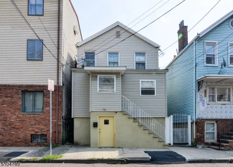 75 Chambers St #3, Newark, NJ 07105 - #1