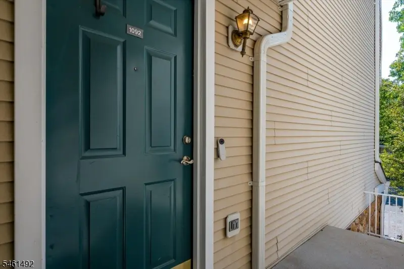 1092 Shadowlawn Dr, Dunellen, NJ 08812 - #3