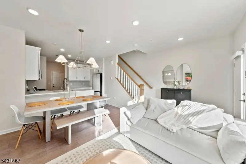 7 Jessica Ln #1104, Union, NJ 07083 - #1