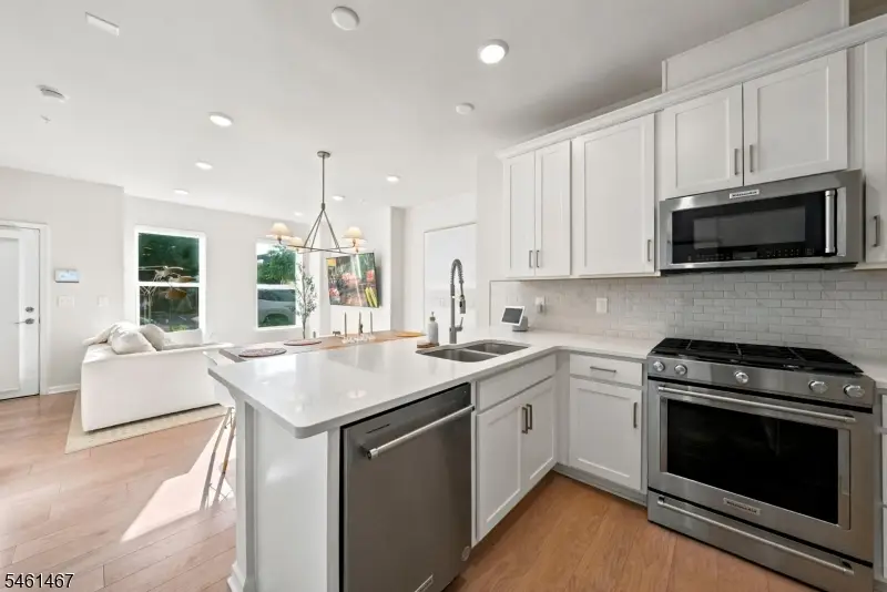 7 Jessica Ln #1104, Union, NJ 07083 - #3