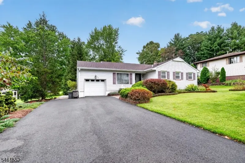 25 Normandy Dr, Wayne, NJ 07470 - #2