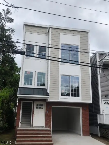 48 Willoughby St, Newark City, NJ 07112