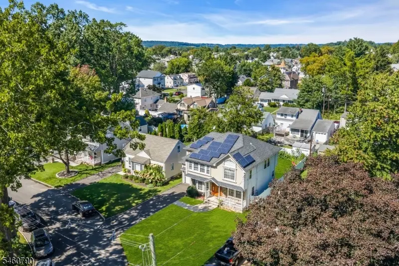 576 Richfield Ave, Kenilworth, NJ 07033 - #2